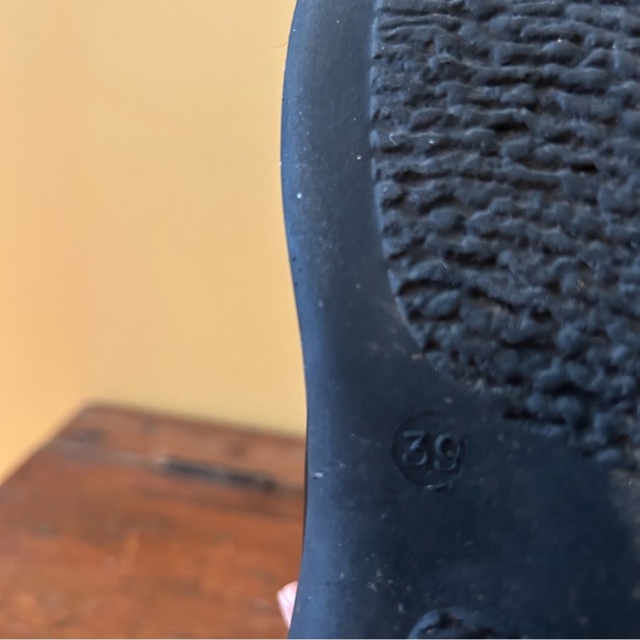 Vintage Jackpot European Black Leather Chelsea Ankle Boots - Picture 6 of 8